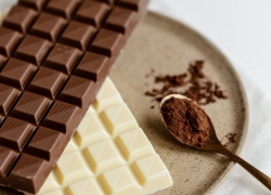 Does Chocolate Cause Acne?